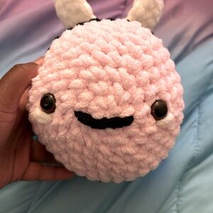 Crochet plushie bumblebee